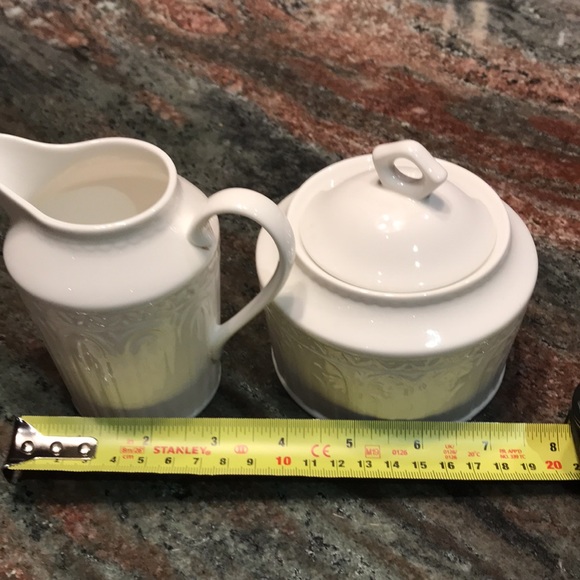 Mikasa Ultima+  Super Strong Fine China 3 pcs  covered sugar bowl and creamer - Picture 9 of 9